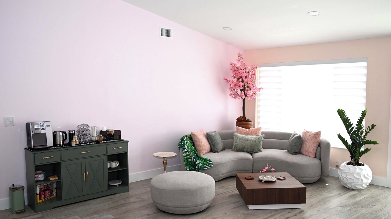 Photo of Livingroom in Ludlam