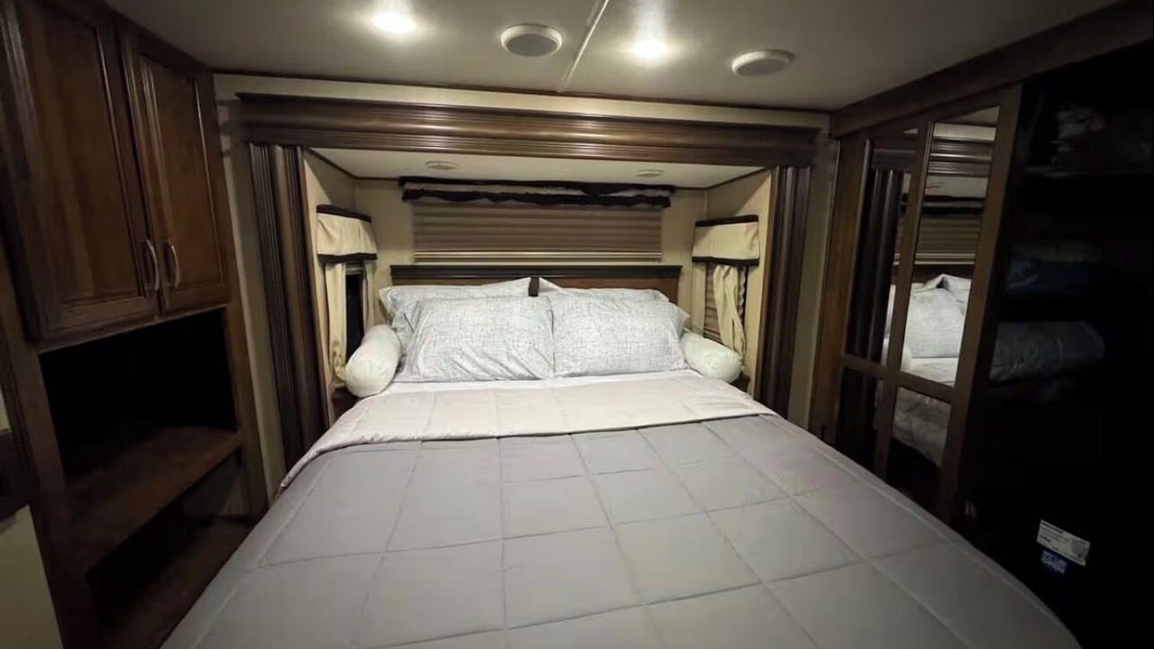 Photo of Bedroom in Forest City