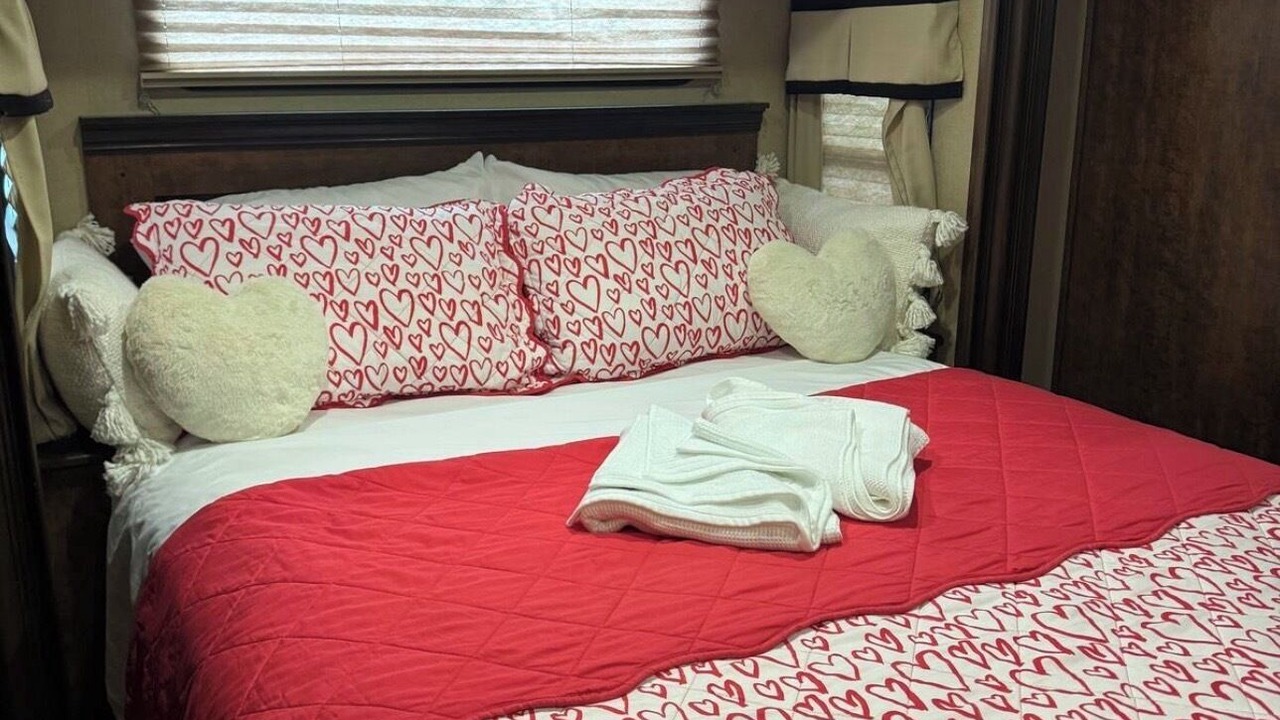 Photo of Bedroom in Forest City