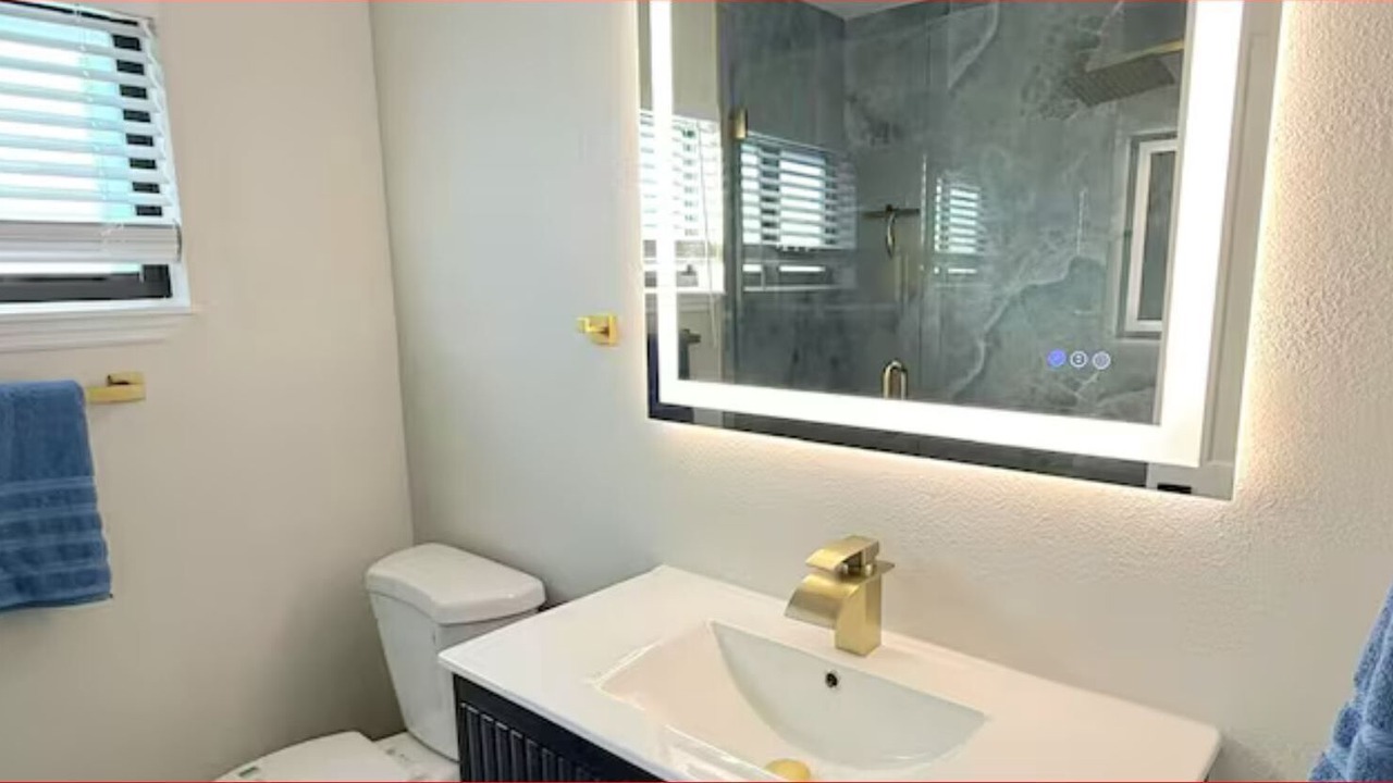 Photo of Bathroom in Capri Isle