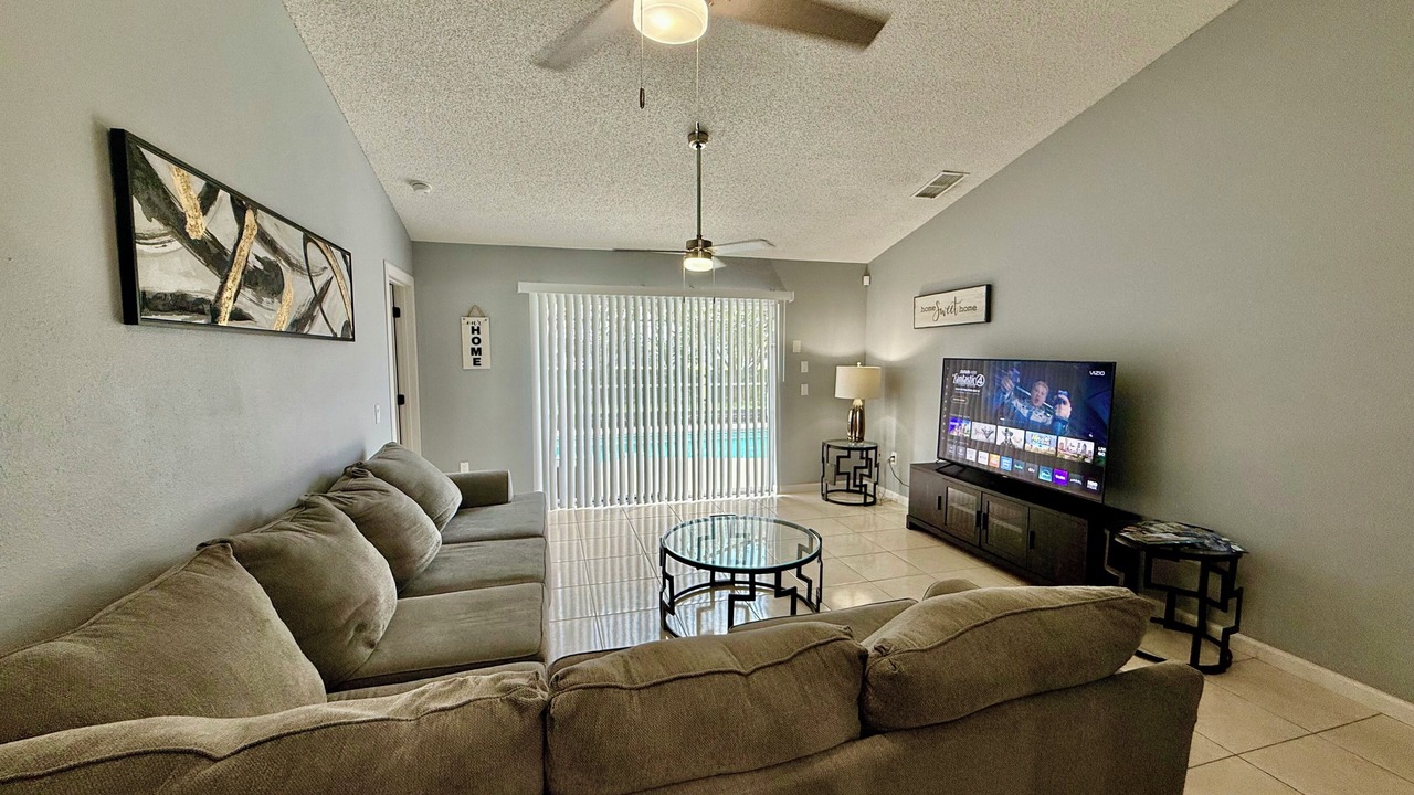Photo of Livingroom in Florida Pines