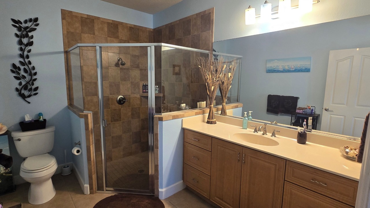Photo of Bathroom in Avalon by the Sea