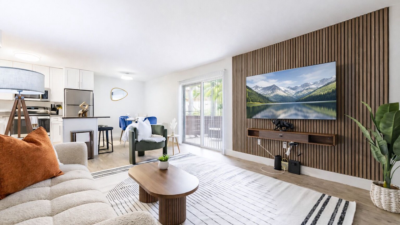 Photo of Livingroom in Beach Park