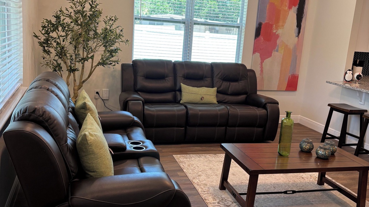 Photo of Livingroom in Sulphur Springs