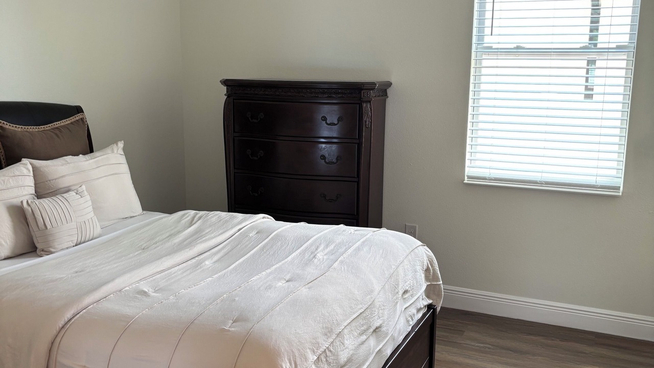 Photo of Bedroom in Sulphur Springs