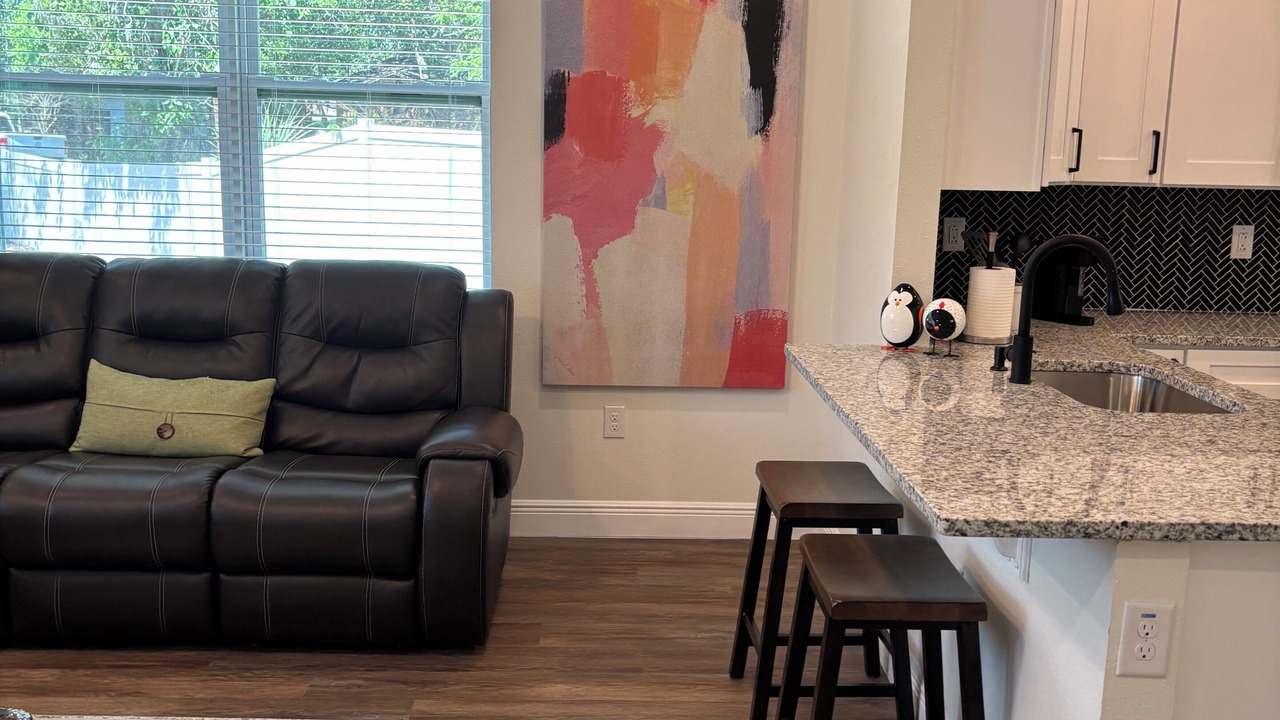 Photo of Livingroom in Sulphur Springs