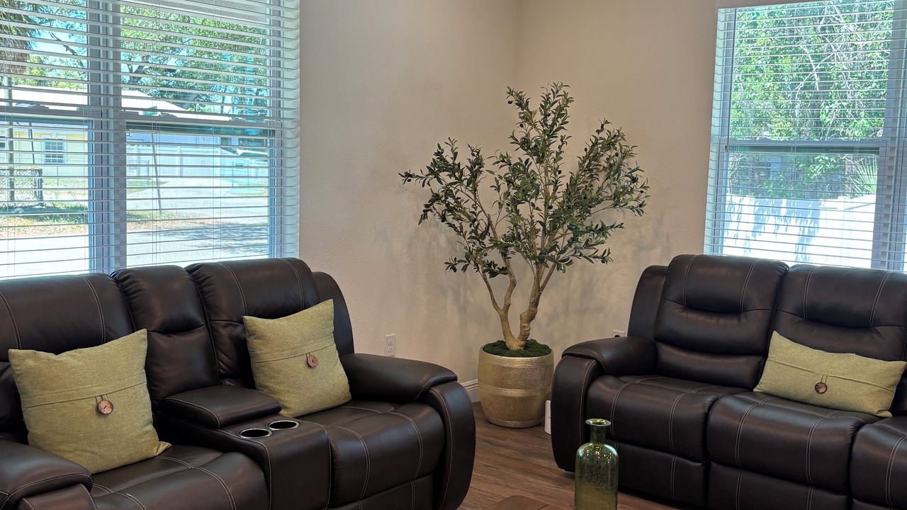 Photo of Livingroom in Sulphur Springs