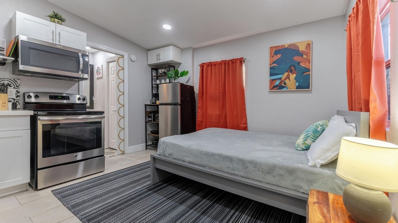 Photo of Bedroom in St. Petersburg - Clearwater