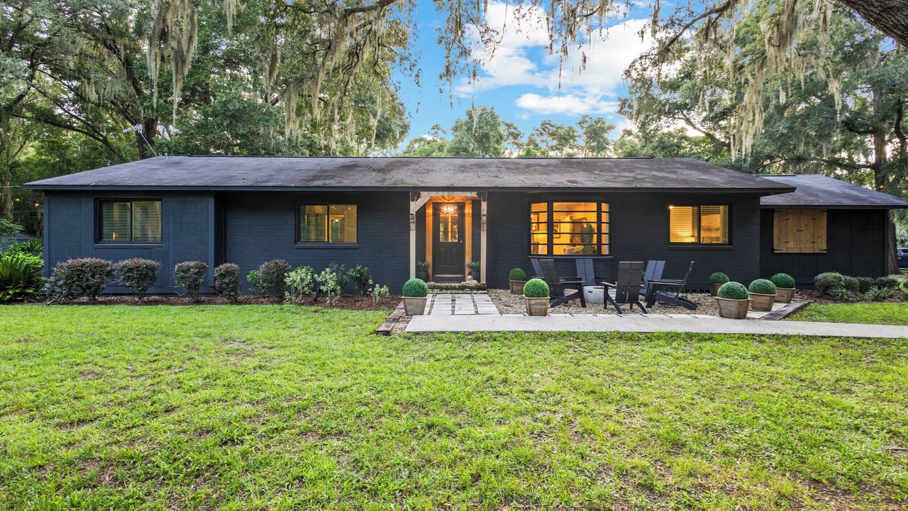 Photo of Outdoor in Gainesville