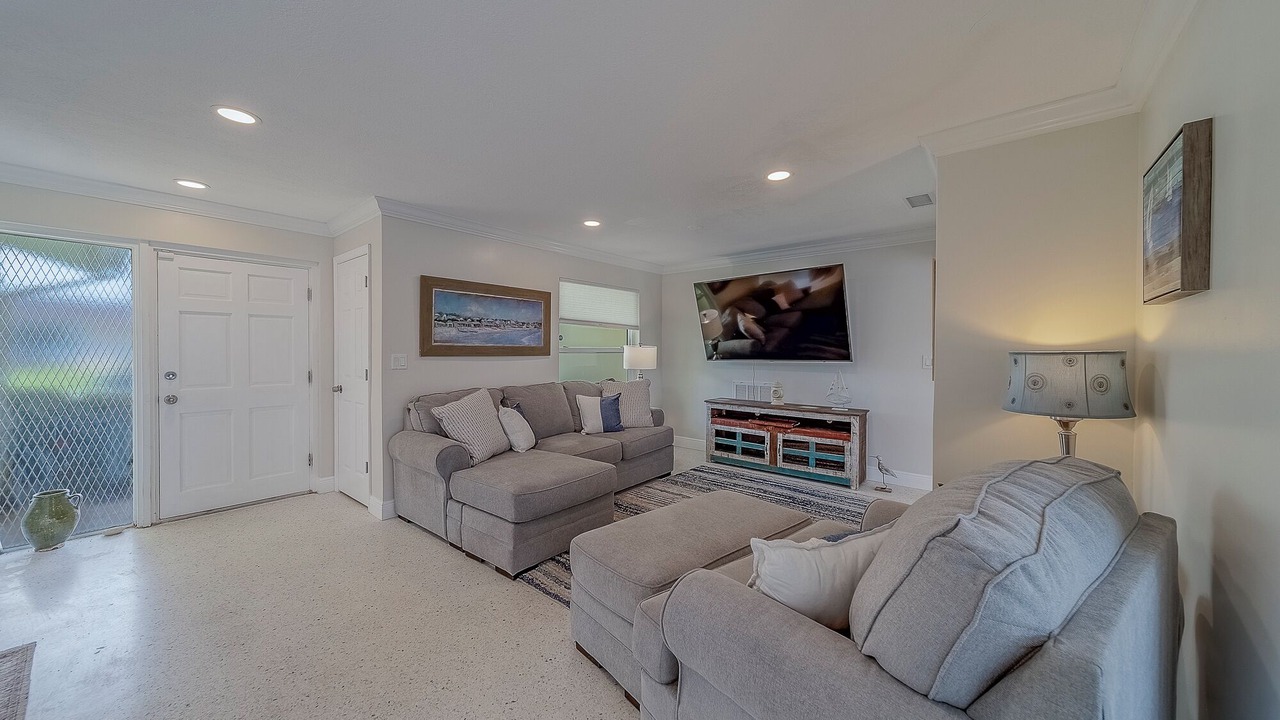 Photo of Livingroom in Belleair Beach