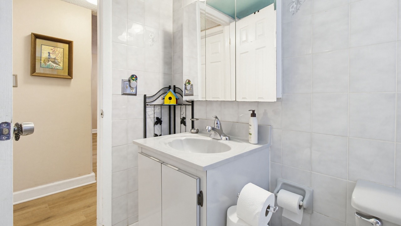 Photo of Bathroom in Ludlam
