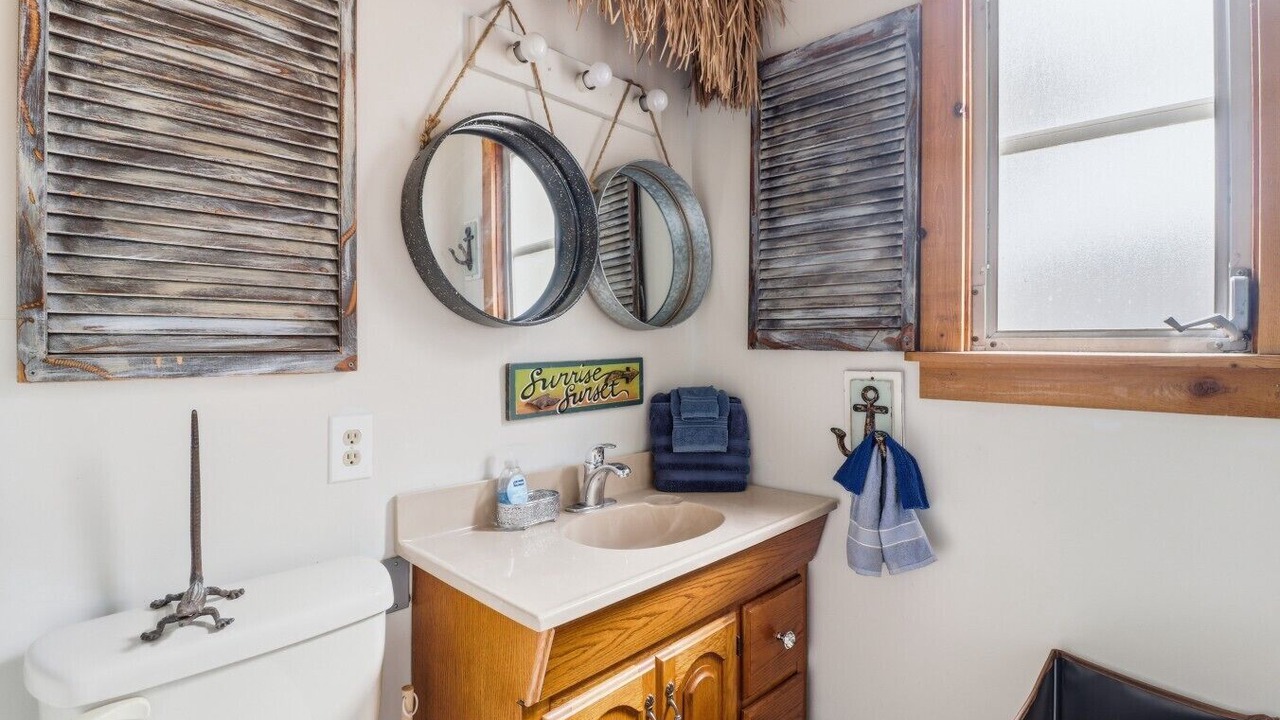 Photo of Bathroom in Bushnell