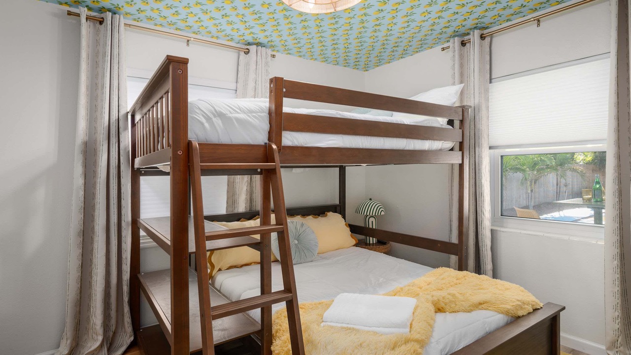 Photo of Bedroom in Largo