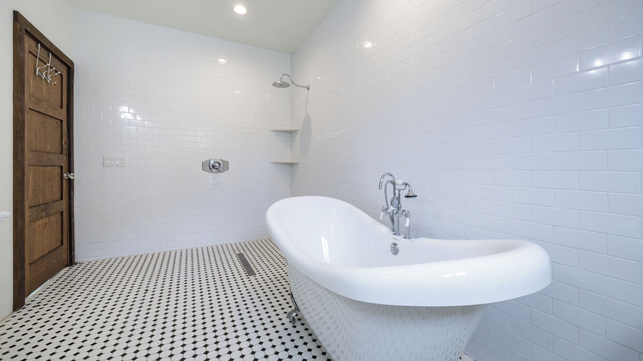 Photo of Bathroom in Alachua