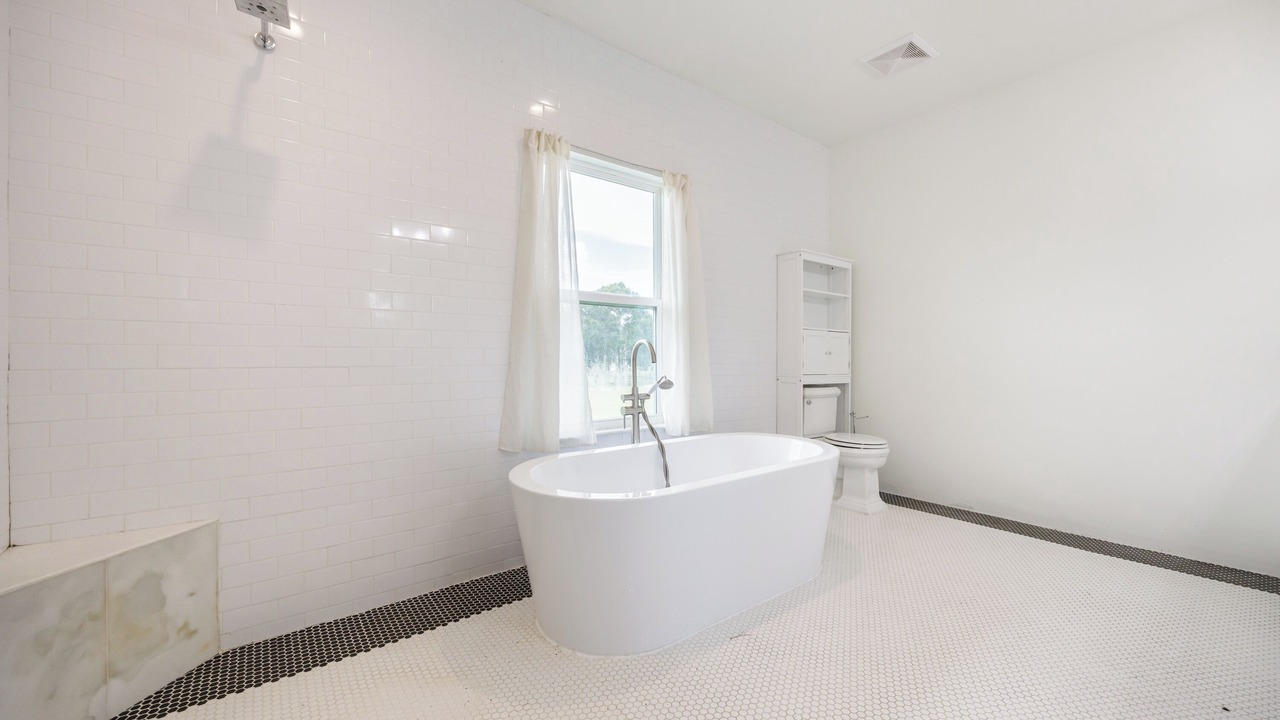 Photo of Bathroom in Alachua