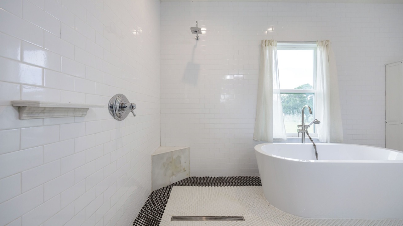 Photo of Bathroom in Alachua
