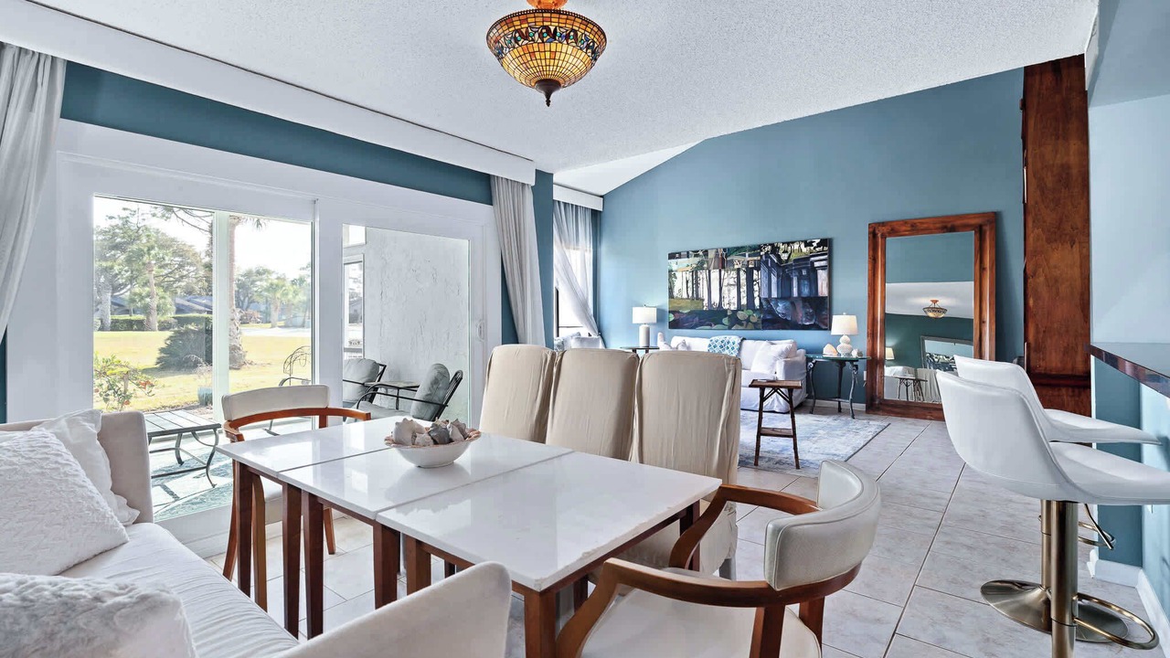 Photo of Livingroom in Sawgrass
