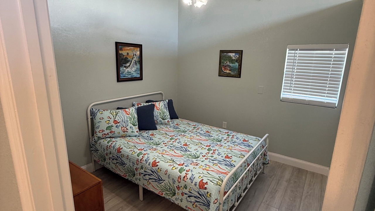 Photo of Bedroom in Horseshoe Beach