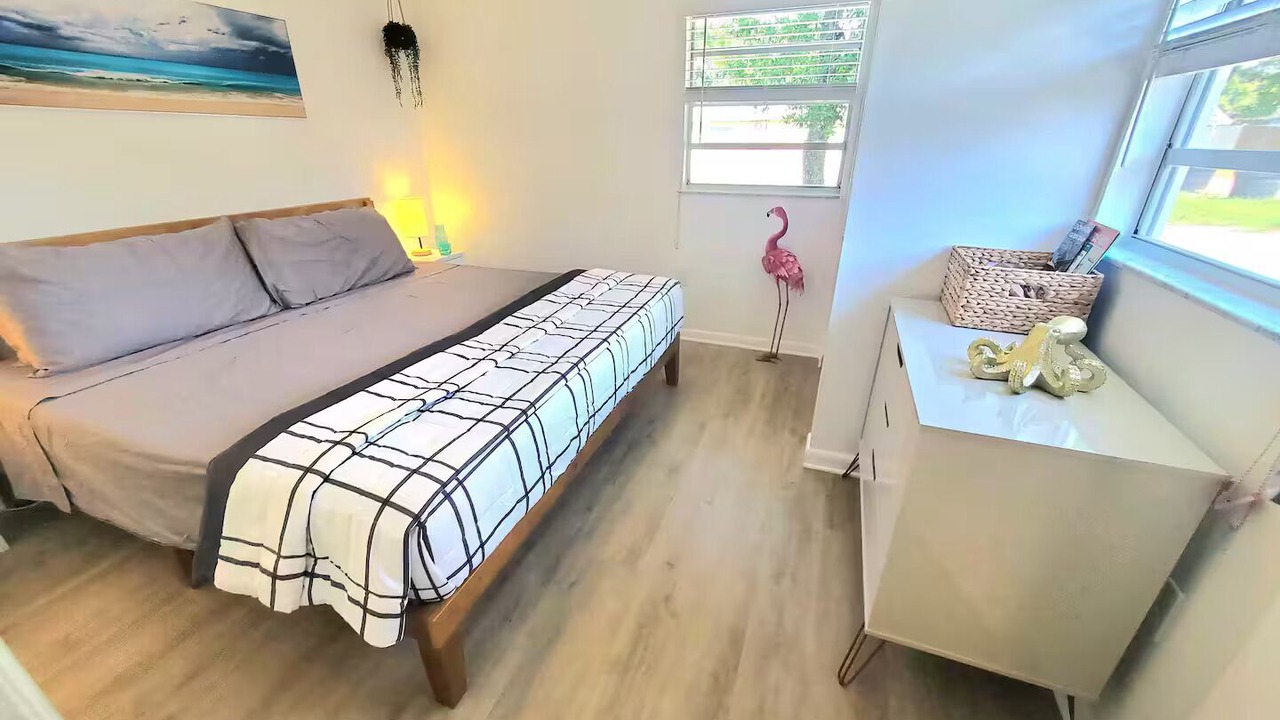 Photo of Bedroom in United Central