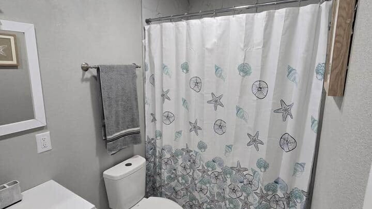Photo of Bathroom in Lake Magdalene