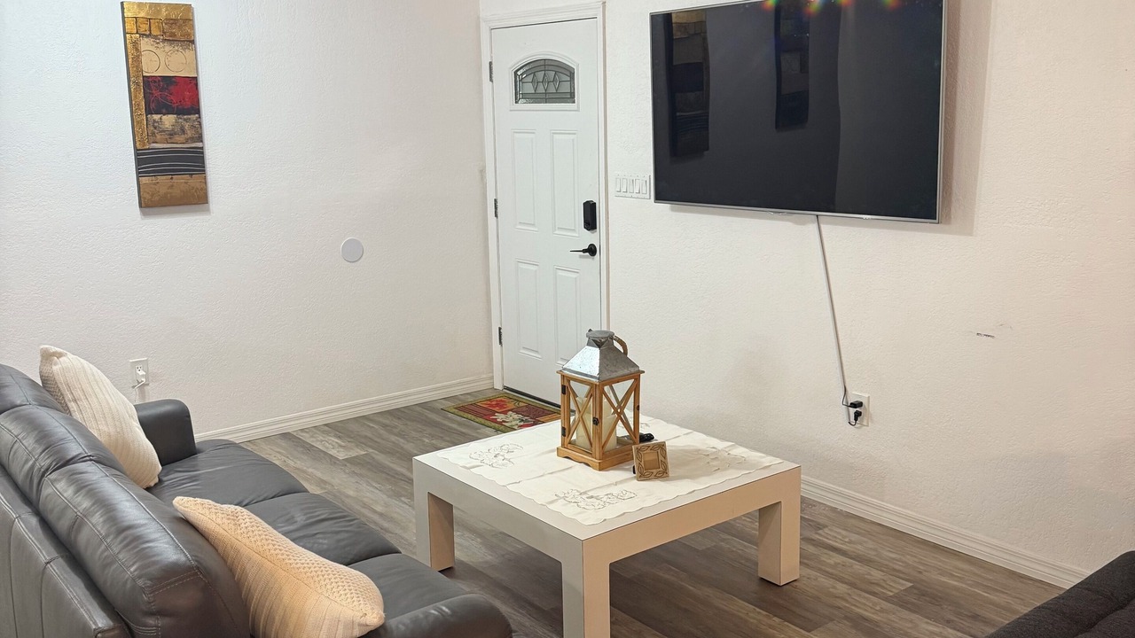 Photo of Livingroom in Ellenton
