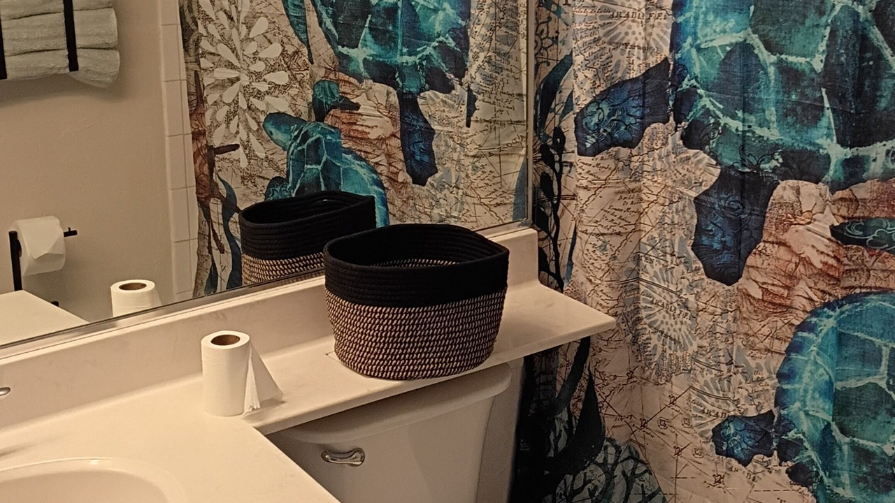 Photo of Bathroom in Bostwick Park