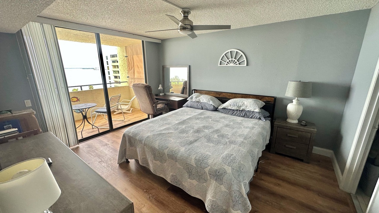 Photo of Bedroom in Hudson
