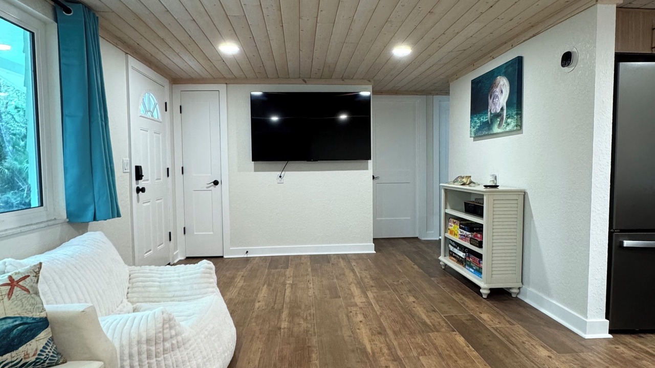 Photo of Livingroom in Weeki Wachee Gardens