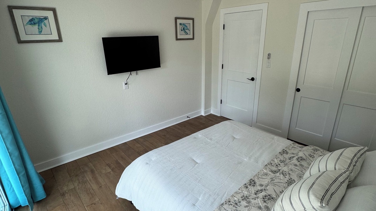 Photo of Bedroom in Weeki Wachee Gardens