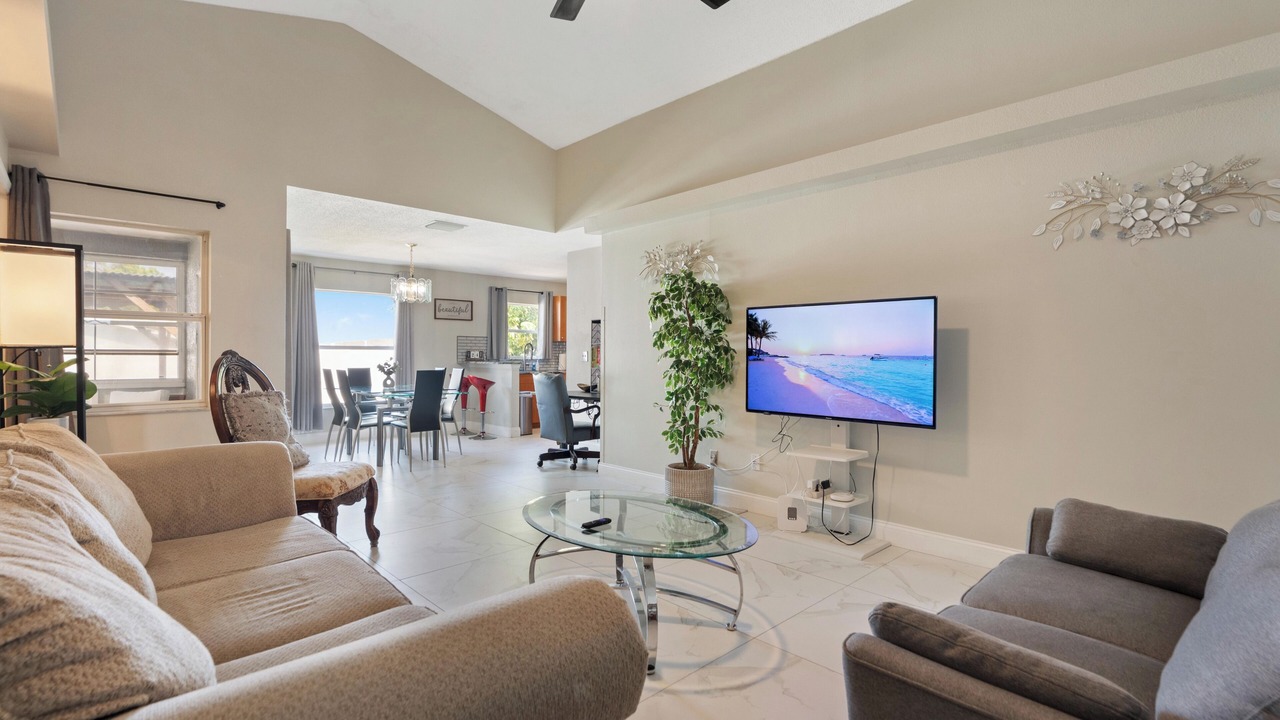 Photo of Livingroom in Pinellas Park