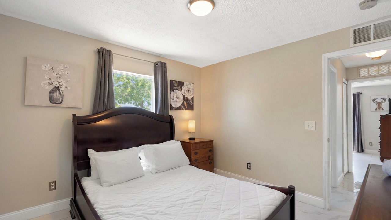 Photo of Bedroom in Pinellas Park
