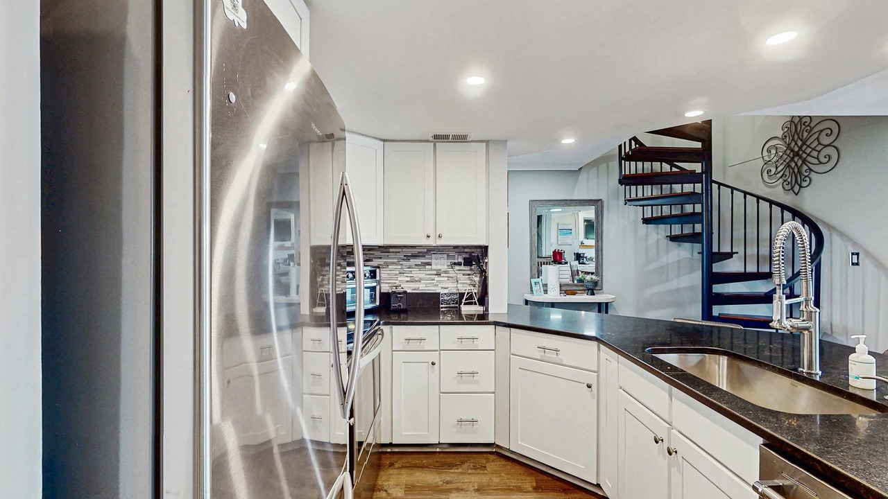 Photo of Kitchen in Shelter Cove