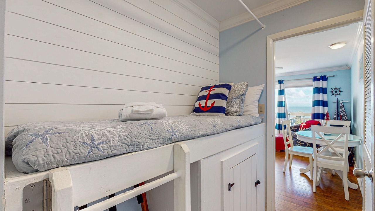 Photo of Bedroom in North Forest Beach