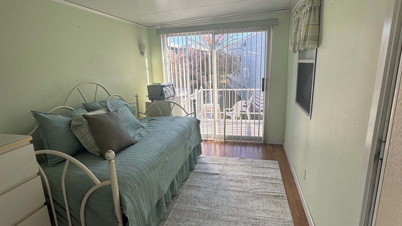 Photo of Bedroom in Zephyrhills South