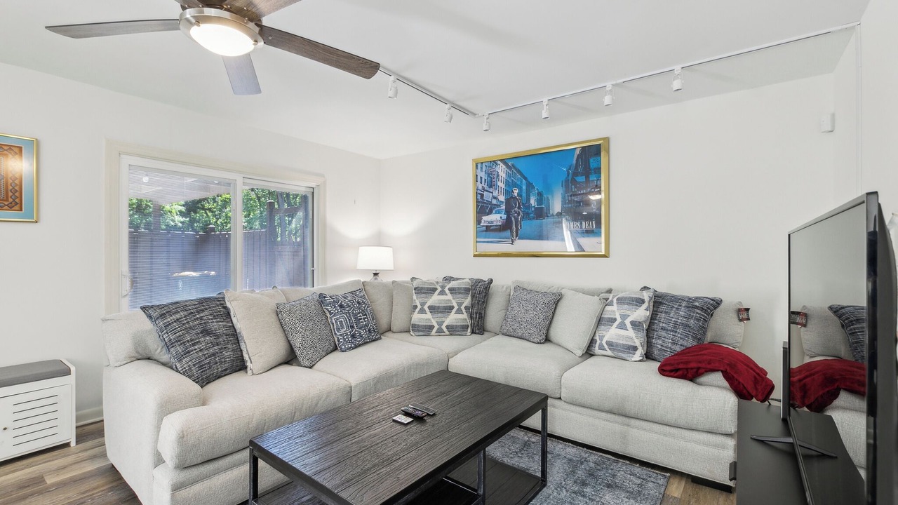 Photo of Livingroom in Southside