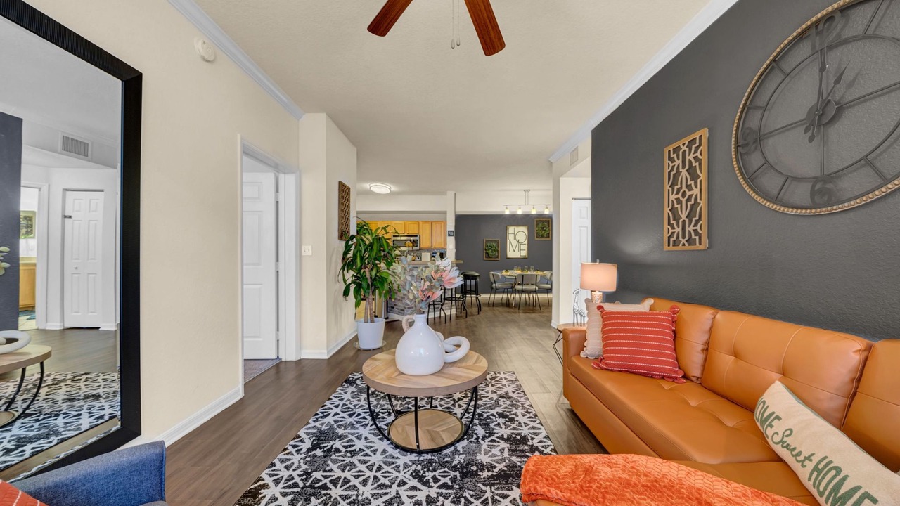 Photo of Livingroom in Westchase