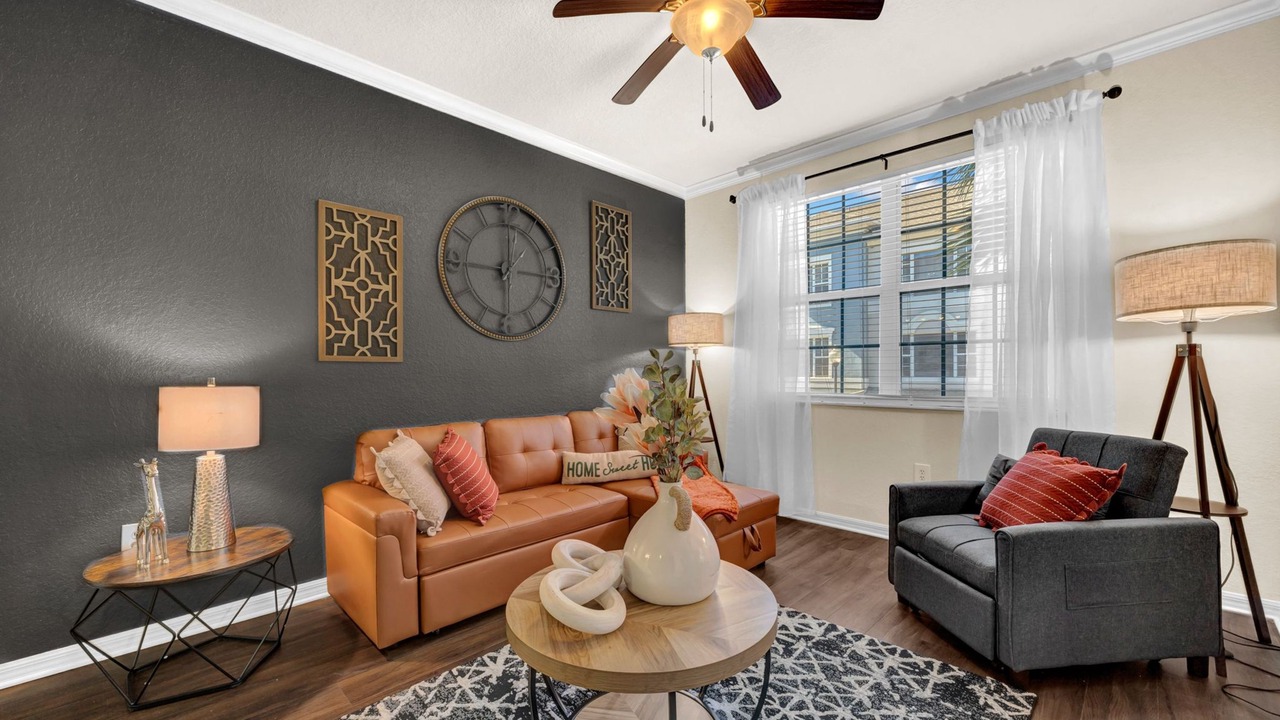 Photo of Livingroom in Westchase