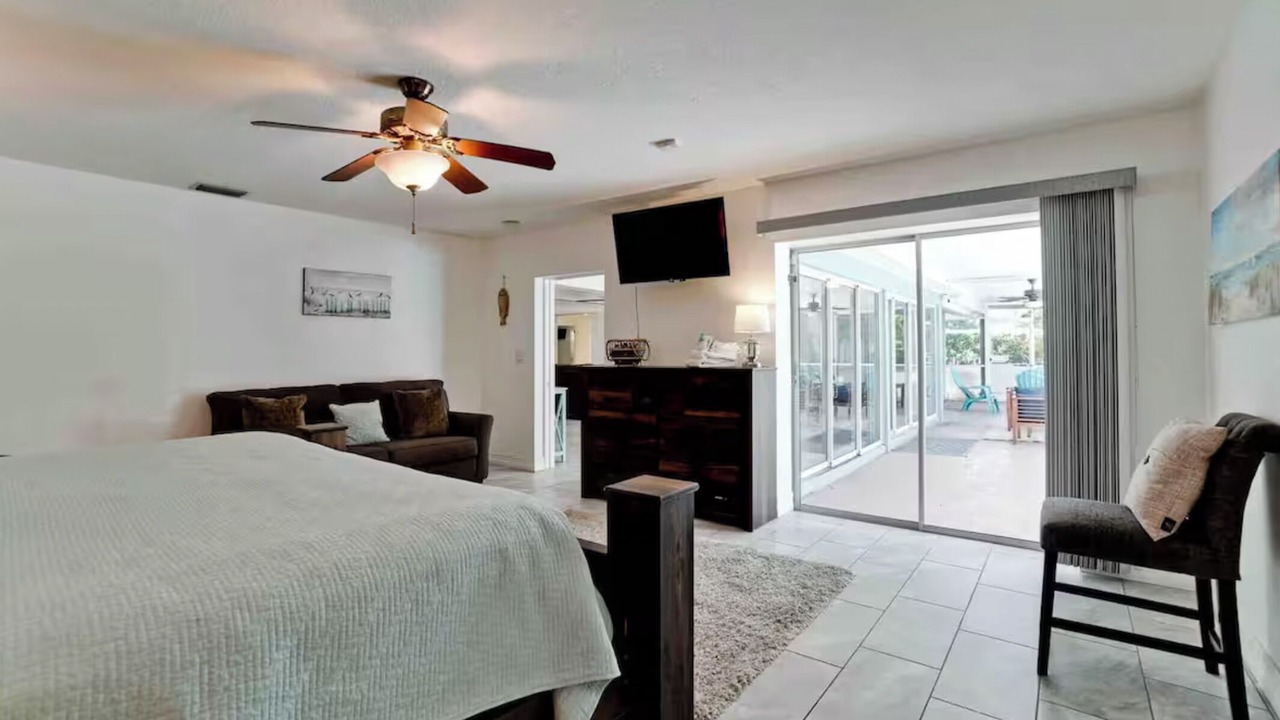 Photo of Bedroom in River District