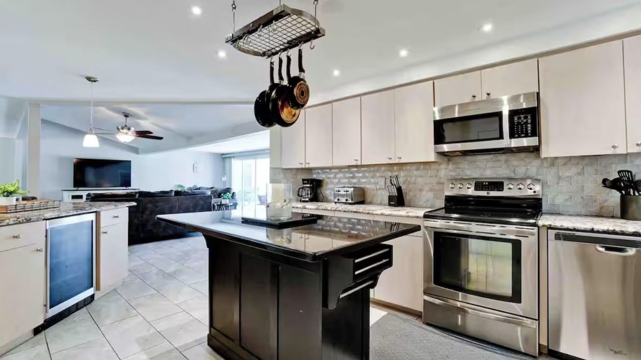 Photo of Kitchen in River District