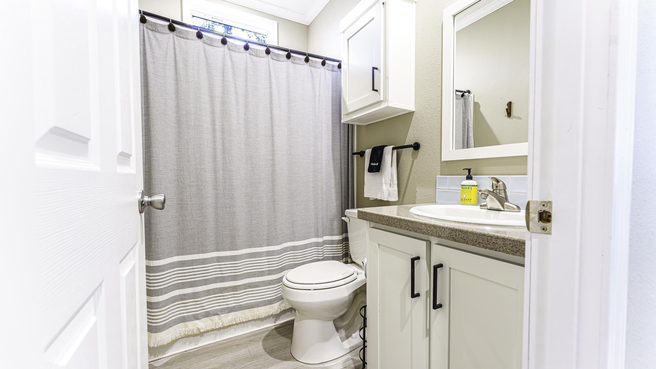 Photo of Bathroom in Baker County