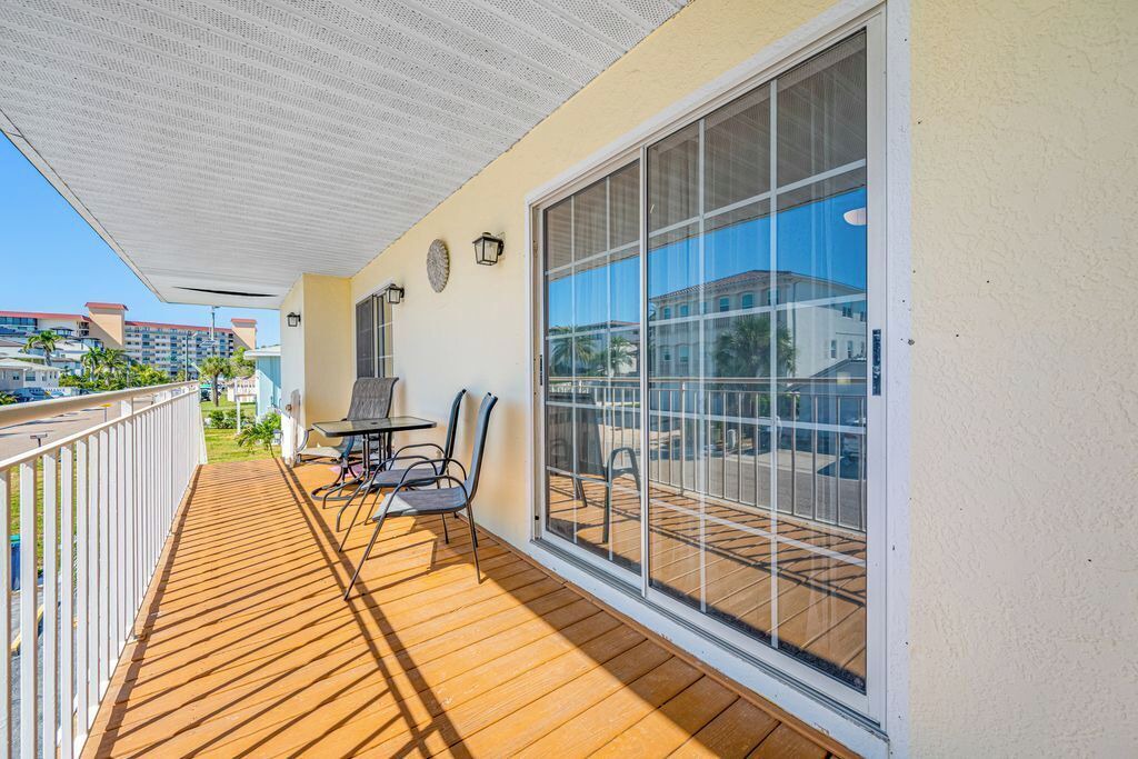 Photo of Patio Balcony in Redington Shores