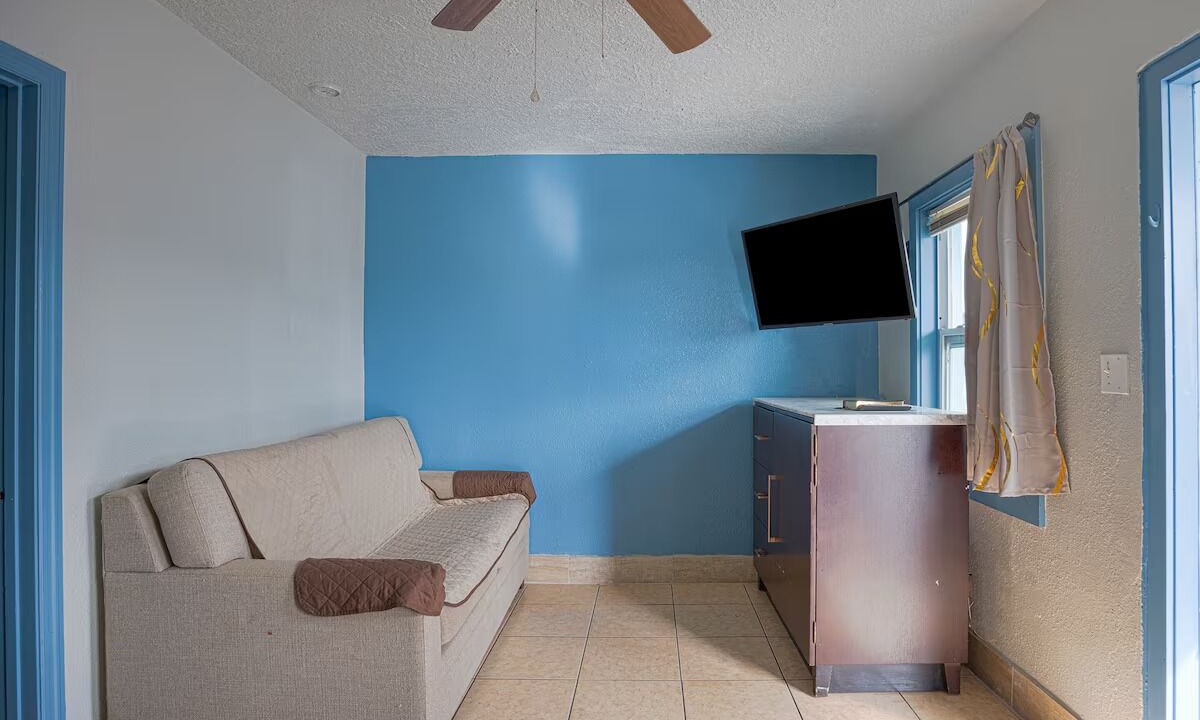 Photo of Livingroom in Merritt Island