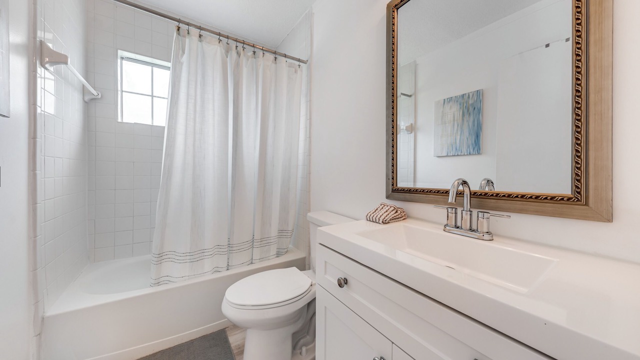 Photo of Bathroom in Golden Glades - The Woods
