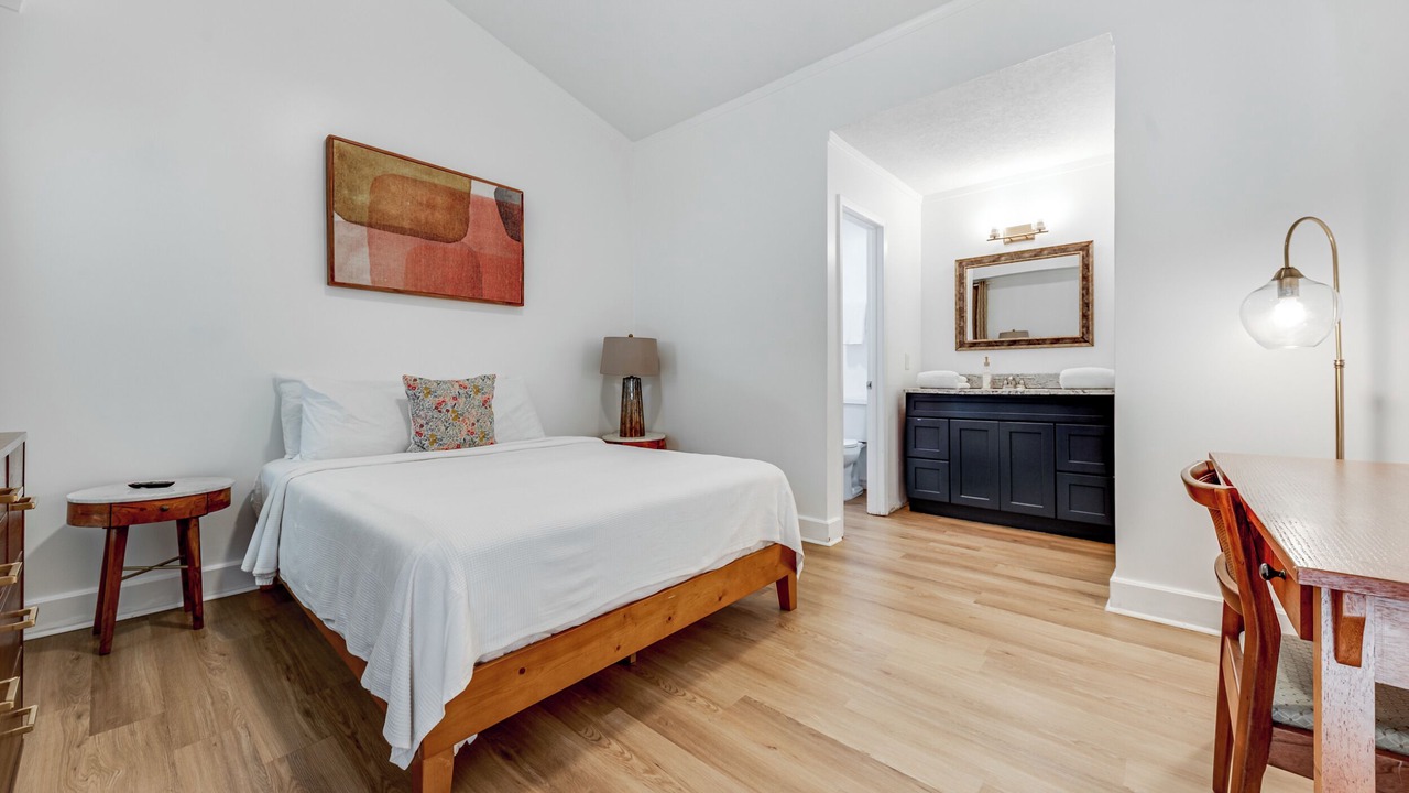 Photo of Bedroom in Golden Glades - The Woods