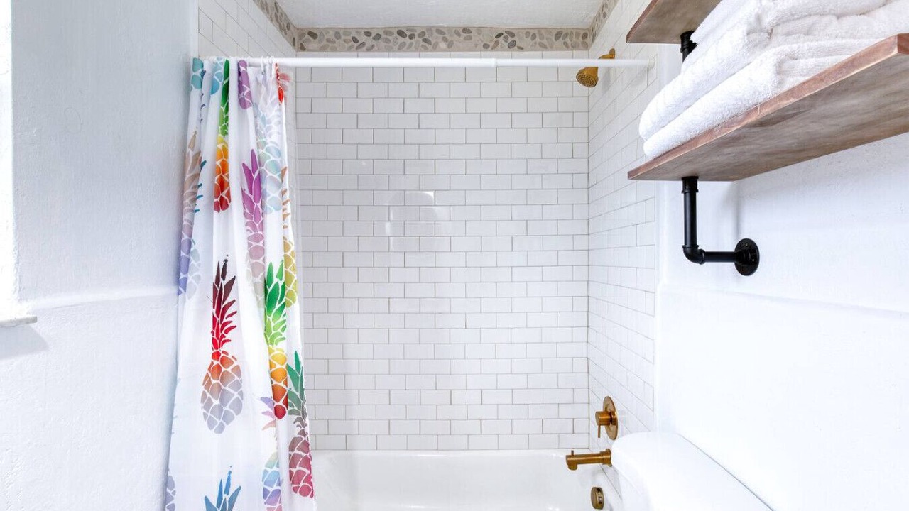 Photo of Bathroom in Bridgeport Heights