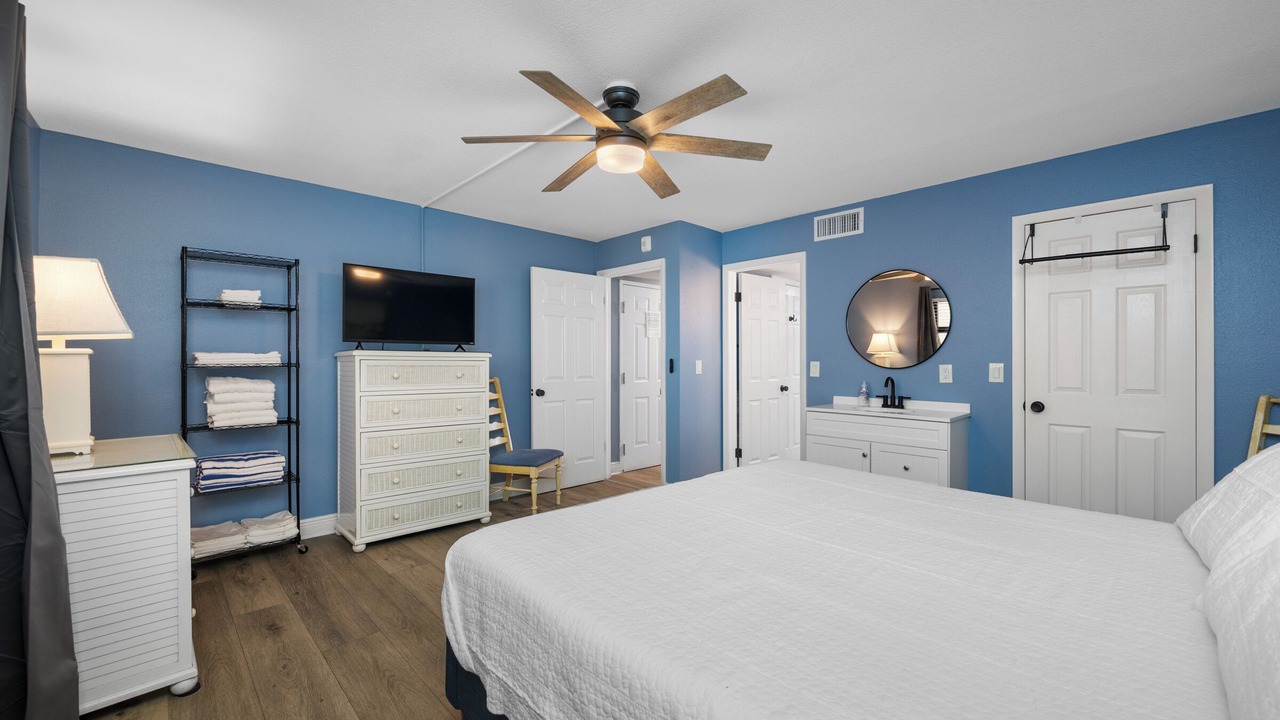 Photo of Bedroom in Madeira Beach