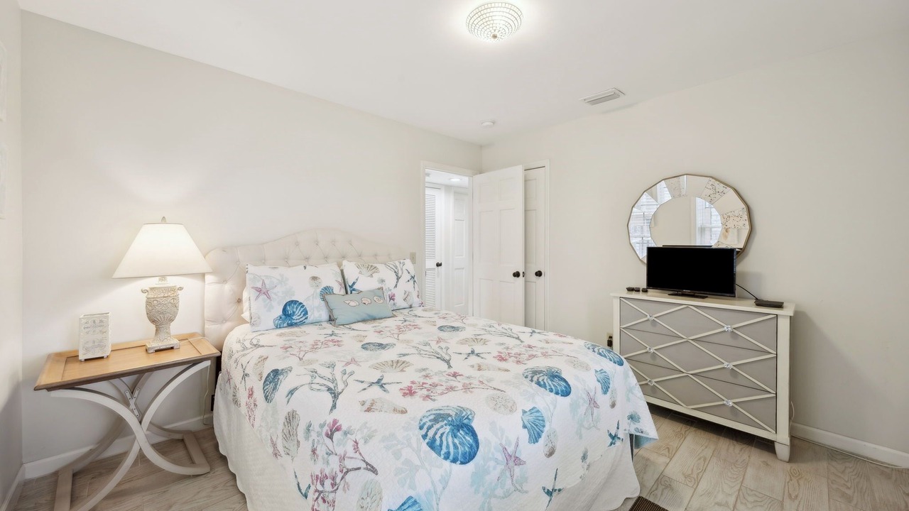 Photo of Bedroom in American Beach