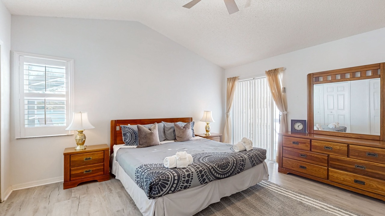 Photo of Bedroom in Loma Vista