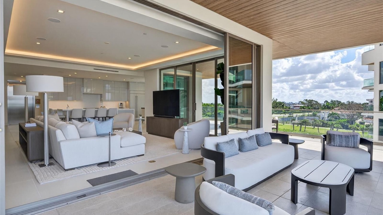 Photo of Livingroom in Longboat Key