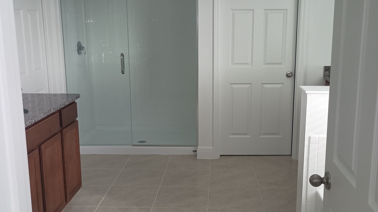 Photo of Bathroom in Groveland